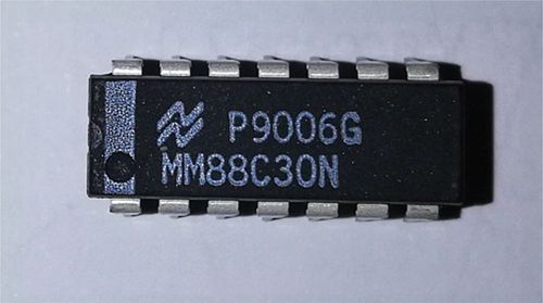 MM88C30N - Driver de ligne Quad Diff Line Driver - DIP-14